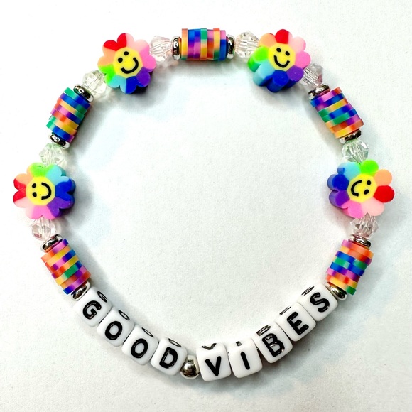 Good Vibes Bracelet Stretchy Clay Smiley Flower Beads Word Jewelry Multicolored - Picture 1 of 2